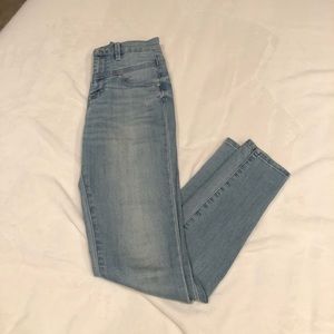BDG HIGH RISE JEANS